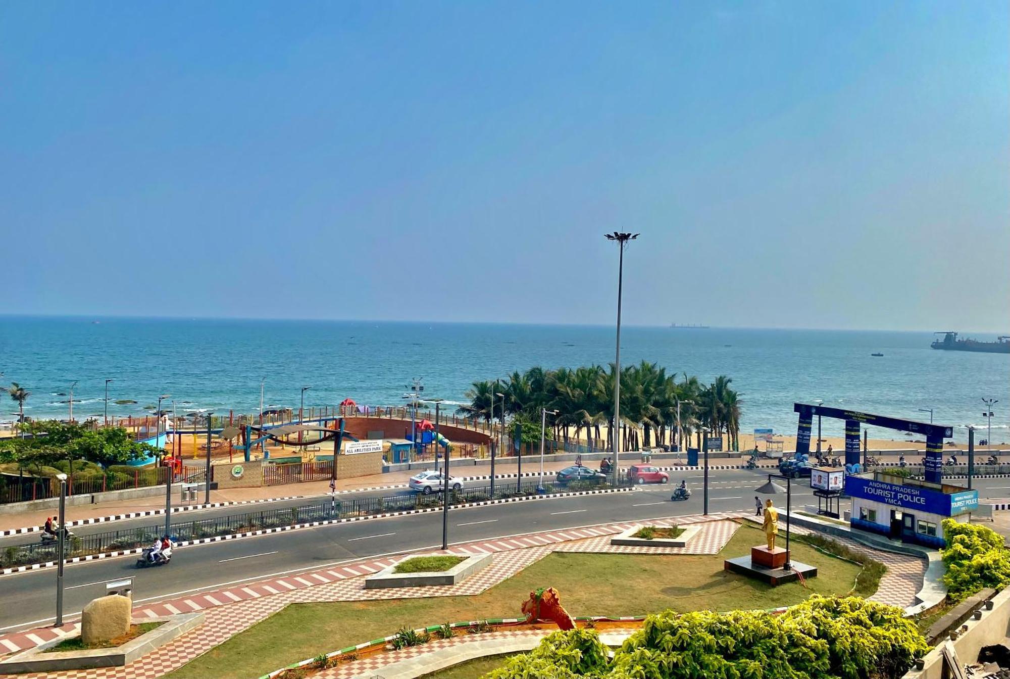 Ocean'S Edge Apartment Visakhapatnam Exterior photo