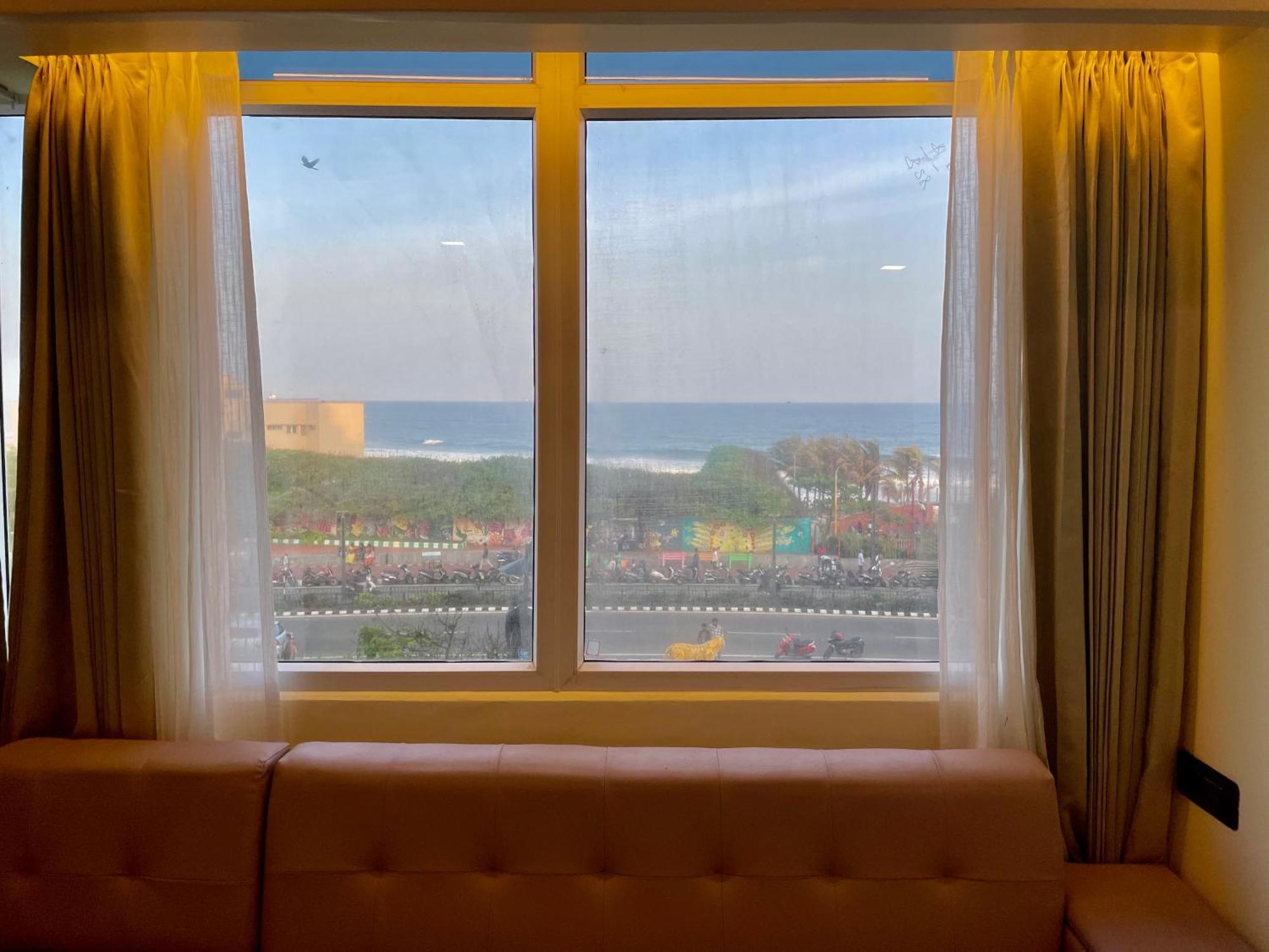 Ocean'S Edge Apartment Visakhapatnam Exterior photo